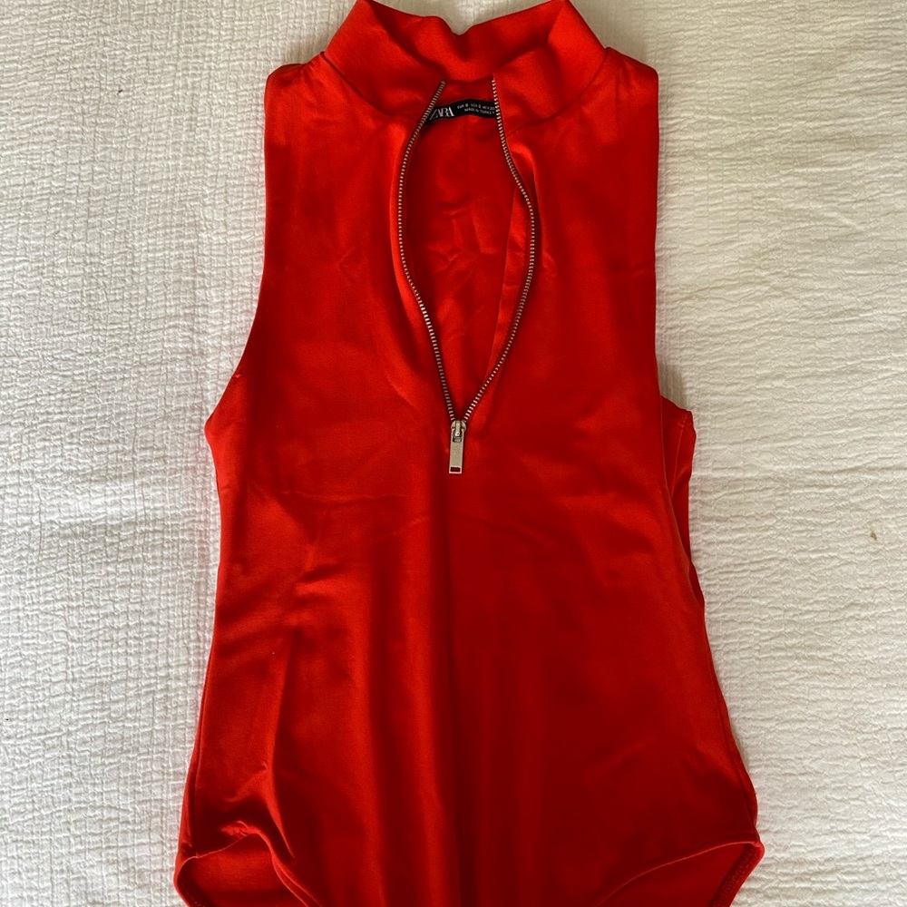 super flattering top, great for cleavage